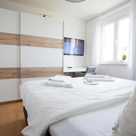 Rent House Butterfly Rovinj * Rovigno